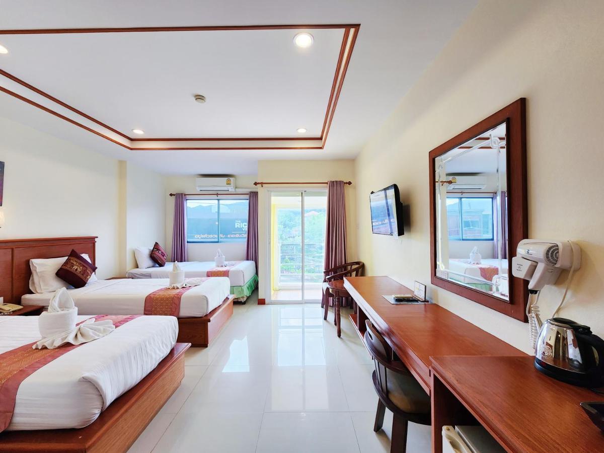 צ'אלונג Phaithong Sotel Resort מראה חיצוני תמונה