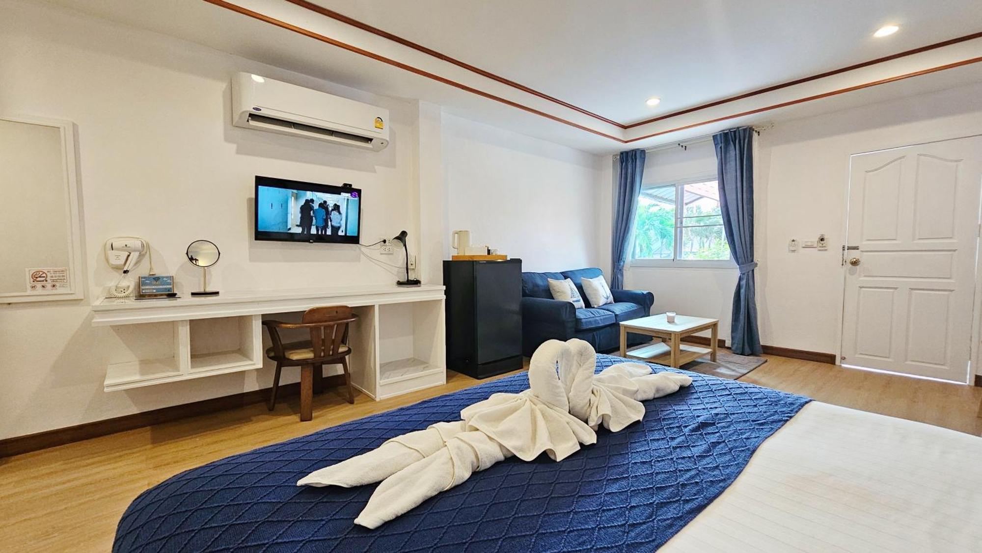 צ'אלונג Phaithong Sotel Resort מראה חיצוני תמונה